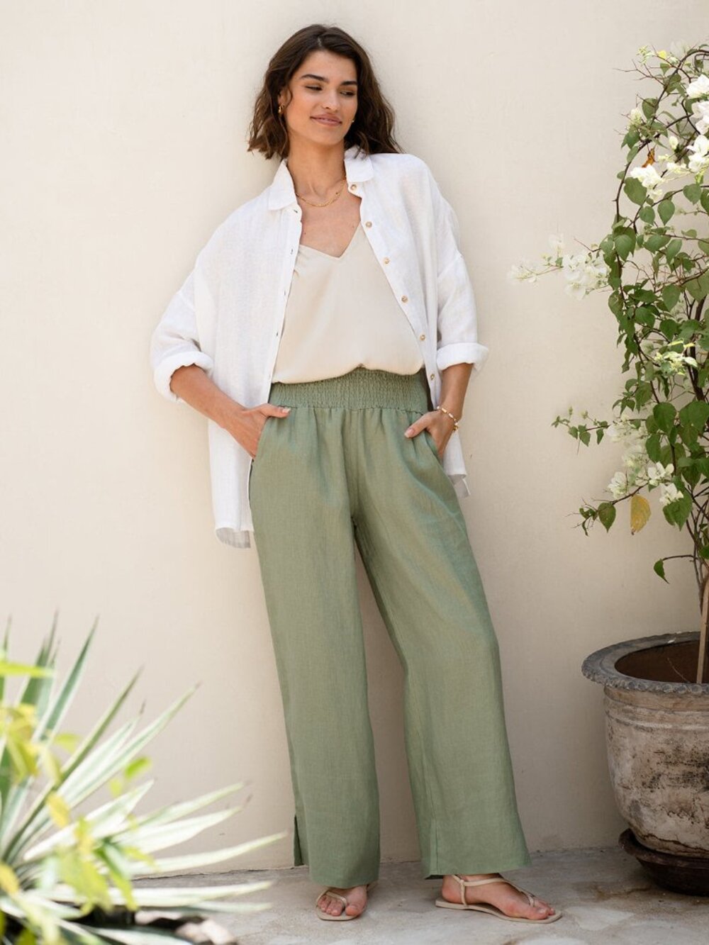 Nomad the Label NWT Indali French Linen Smocked Wide Leg Pants Moss M